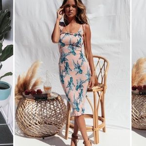 Tina dress pink print new never worn size M